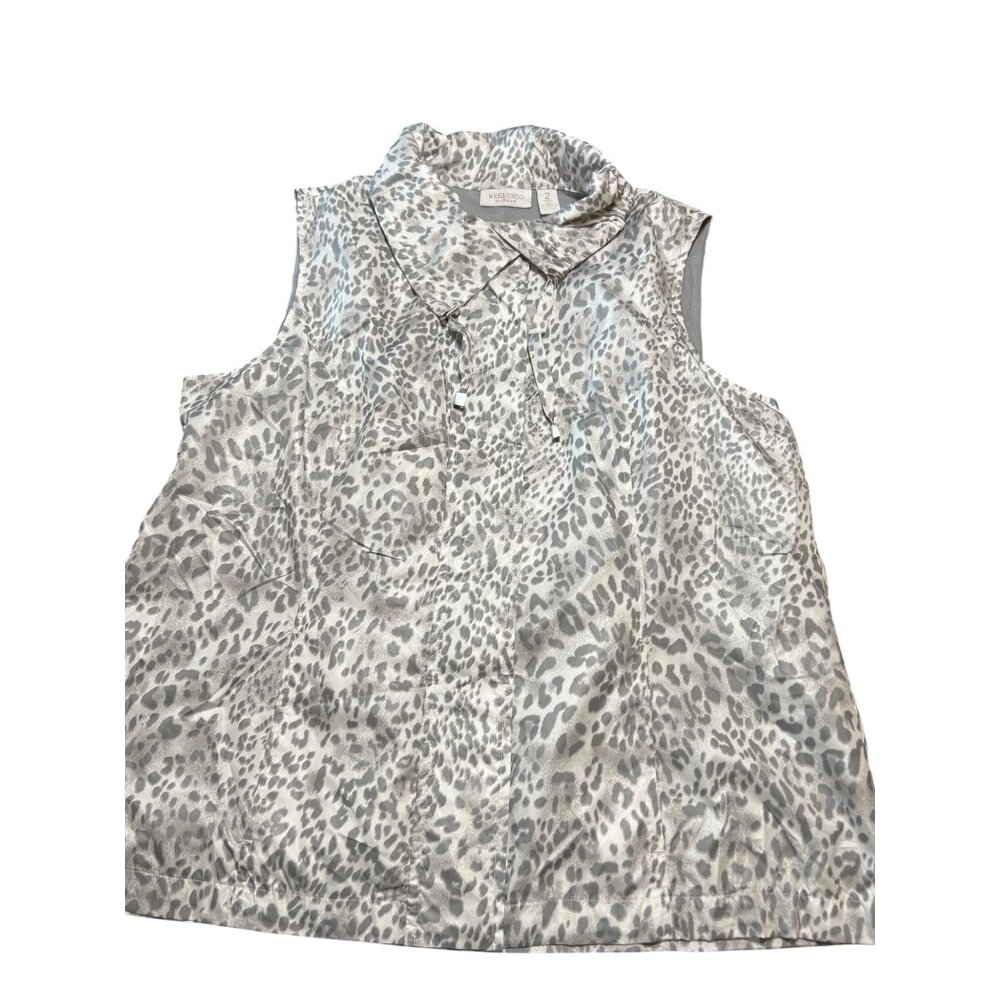 Chicos Weekends Sleeveless Animal Print Vest White Gray Full Zip Size 2 M 12
